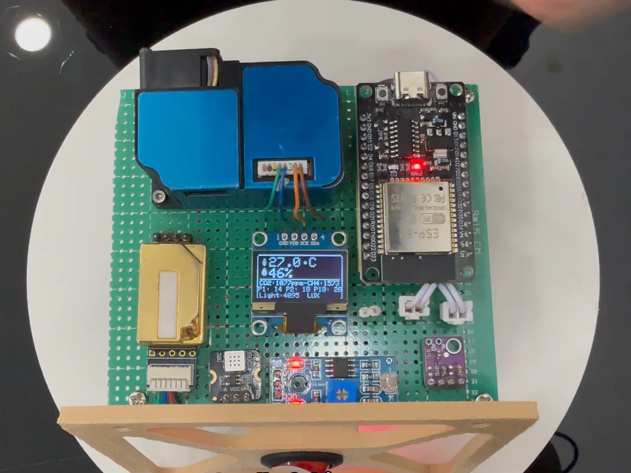 CubeSat prototype with its environmental sensors